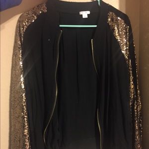🦋Black and gold sequin jacket🦋